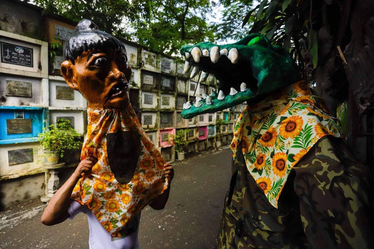 SCARY HEADS | The Manila Times