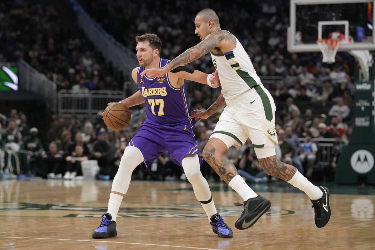 Doncic scores 41 to propel Lakers to NBA win over Bucks | The Manila Times