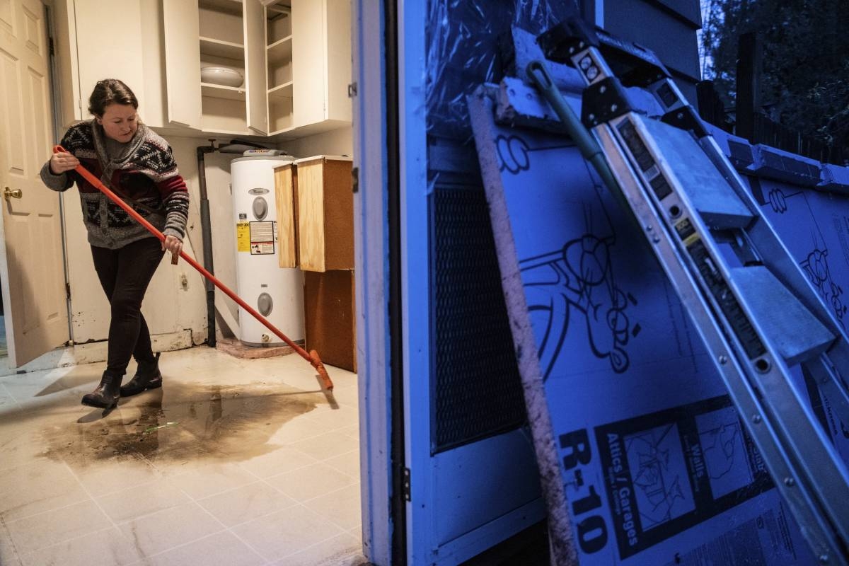 Record floods in Washington state trigger dramatic rescues and ...