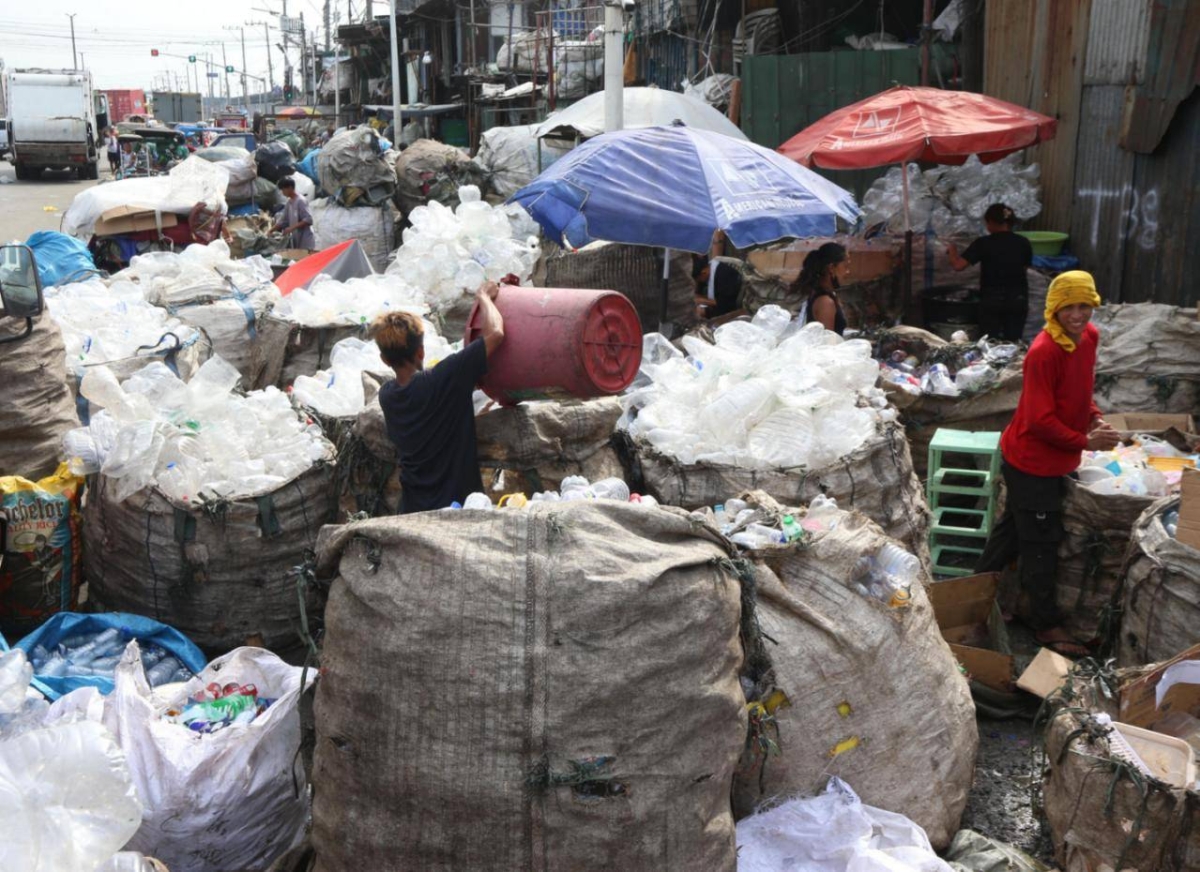 GARBAGE COLLECTION | The Manila Times