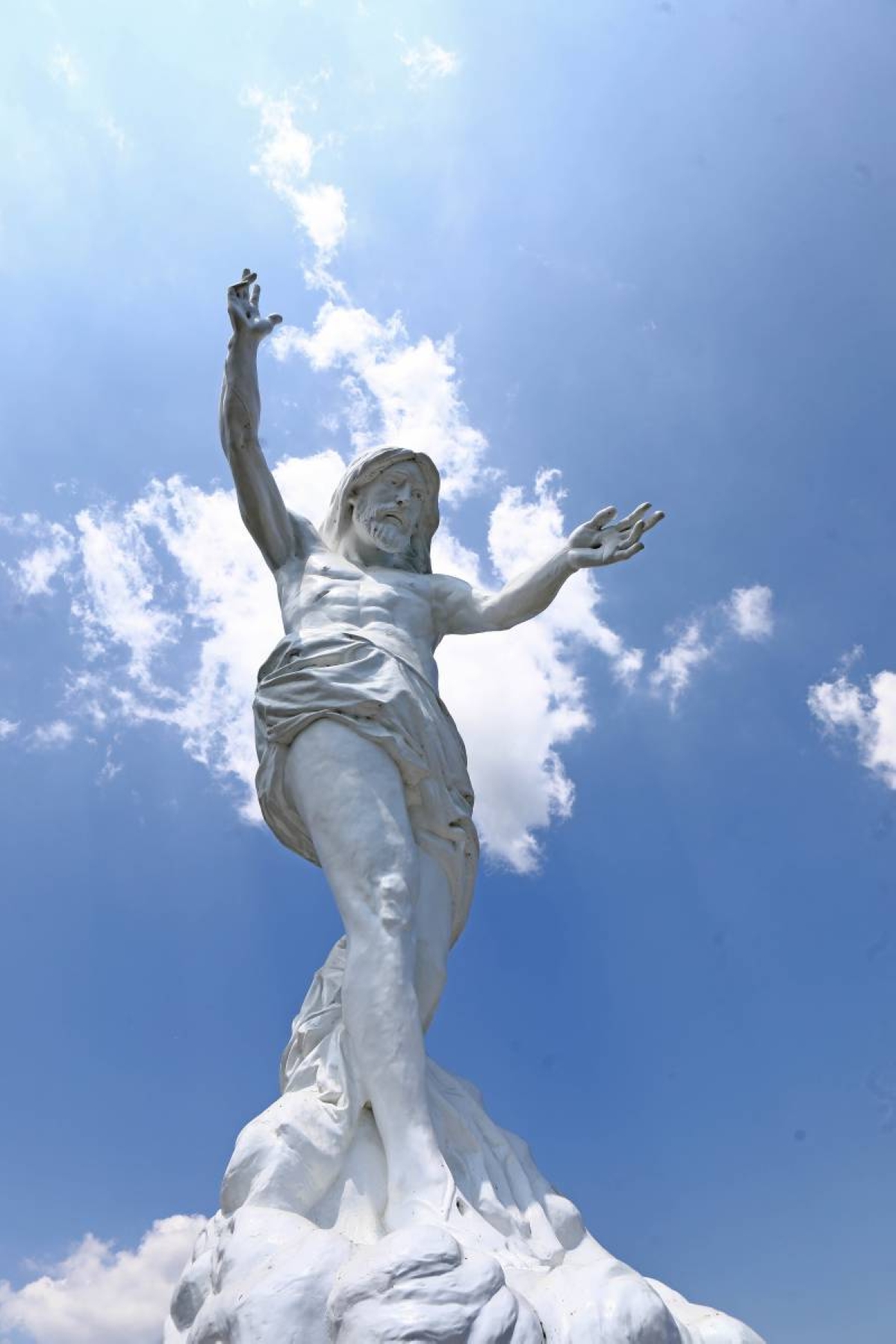 UNDER THE HEAVENS | The Manila Times