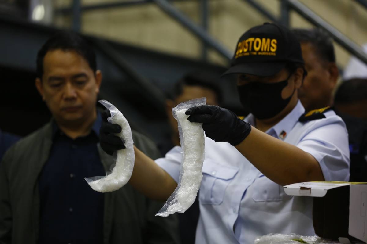 SUSPICIOUS SHIPMENT | The Manila Times