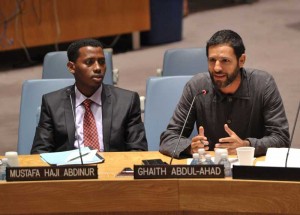 Mustafa Haji Abdinur (left), a Somalian correspondent for Agence France-Presse, listens to Ghaith Abdul-Ahad, an Iraqi journalist and correspondent for the British newspaper the Guardian speaking about the protection of journalists before the United Nations Security Council on Wednesday (Thursday in Manila) at United Nations headquarters in New York. AFP PHOTO