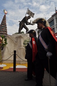 Members of Knights of Columbus guard a statue of Andres Bonifacio in Tutuban mall in Manila. PHOTO BY EDWIN MULI 