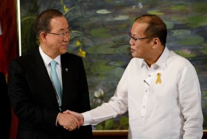 President Benigno Aquino 3rd greets UN Secretary General Ban Ki-Moon. The UN chief paid Aquino a visit before going to Tacloban City. Malacanang photo