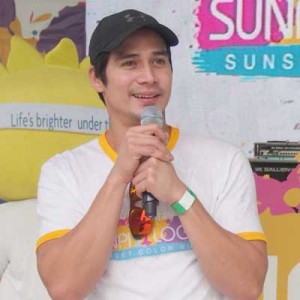 Sun Life ambassador and Star Magic artist Piolo Pascual