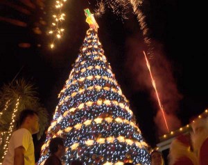 A huge Christmas tree looms over Tutuban mall in Divisoria, Manila. The lighting of the tree on Saturday night coincided with the observance of the 150th birth anniversary of Andres Bonifacio. PHOTO BY EDWIN MULI