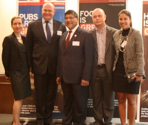 (From left) Janine Taylor, food and beverage director at Hotel Intercontinental Manila; Alex Willats, general manager at Dusit Thani Hotel; British Ambassador Asif Ahmad; Derek Quelch, visiting chef Isabel Cang, PR and marketing communications assistant manager, Mandarin Oriental Manila