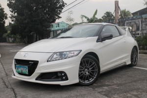 Mugen accessories further make Honda CR-Z sporty, rakish.