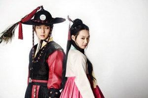 Korean superstars Lee Jun-ki and Shin Min-ah in ‘Tale of Arang’
