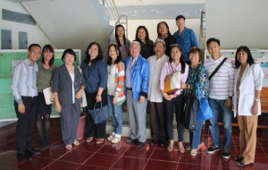  (Left to right): Officers, faculty and staff of The Manila Times College of Subic (TMTCS) pose with members of the Regional Quality Assessment Team (RQAT) of the Commission on Higher Education (CHED) who inspected the school facilities on Tuesday. They are (from left) Mark Anthony Rosal, OSA coordinator, Maricel Gutierrez, TMTCS executive vice president, Dr. Ruby Cirineo, vice president for Academic Affairs, Dr. Lizabelle Gambaoa, CHED-AB Journalism RQAT, Dr. Dolores Quiambao, CHED-AB Entrepreneurship RQAT, Dr. Dante Ang, TMTCS chairman, Rene Bas, publisher/editor in chief of The Manila Times, Lora Yusi, CHEDRO III education supervisor, Yolanda Cordova, CHEDRO III education supervisor, Dr. Marcos Lopez, CHED-AB Journalism RQAT, Jeannette Fabian, dean, College of Medical Laboratory Science. At the back are Mary Grace Antonio, TMTCS assistant librarian, Menchie Bacani, Registrar, Prof. Milmore More, guidance counselor and Cecile Guevarra, chief librarian. 