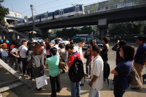  Train commuters queue at the MRT station on North EDSA, Quezon City. Such lines are expected to get longer as commuters ride the trains to avoid traffic jams in Metro Manila. PHOTO BY MIGUEL DE GUZMAN 