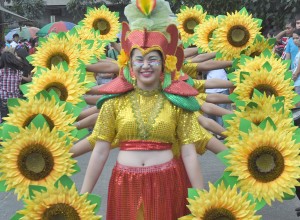 A group of girls takes part in the Caracol festival in Makati City on Sunday. The yearly event aims to impart on the youth the importance of environmental conservation and protection. PHOTO BY EDWIN MULI