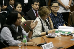  Dennis Cunanan (right) the latest witness in the pork barrel scam with Justice Secretary Leila de Lima and Benhur Luy at the Senate Blue Ribbon hearing on Thursday. PHOTO BY RENE H. DILAN 