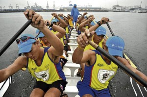 Dragon Boat rowers in action during the previous edition of the Manila Bay Summer Seasports Festival.  Contributed photo