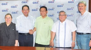 (From left) GMA Network SVP for News and Public Affairs Marissa Flores, president and COO Gilberto Duavit Jr., consultant for Radio Operations Mike Enriquez, chairman and CEO Felipe Gozon with EVP and CFO Felipe Yalong