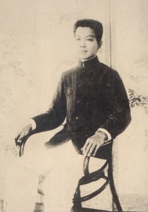 Emilio Aguinaldo (PHILIPPINE PHOTOGRAPHS DIGITAL ARCHIVE, SPECIAL COLLECTIONS LIBRARY, UNIVERSITY OF MICHIGAN)