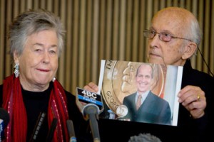 Juris Greste (right) displays a picture of his son, jailed Australian Al-Jazeera journalist Peter Greste, next to his wife Lois, during a press conference in Brisbane on Tuesday. The parents of Greste said they were in a dark place after their son had been jailed for seven years by a Cairo court for aiding the banned Muslim Brotherhood, but vowed to battle on for the sake of press freedom. AFP PHOTO