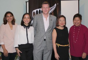 New Zealand Ambassador Reuben Levermore (center) leads the launch of his embassy’s annual trade fair, with (from left) Maricris Bernardo, marketing senior division manager of Ayala Malls; AC Legarda, senior division manager of Ayala Center; Rita Dy, marketing and communications services manager of Singapore Airlines; and Rowena Tomeldan, vice president and head of operations of the commercial business group of Ayala Malls