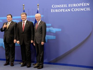 (From left) European Union Commission President Jose Manuel Barroso, Ukraine President Petro Poroshenko and EU Council President Herman Van Rompuy pose as they attend a European Union Summit held at the EU Council building in Brussels on Friday. Poroshenko said the signing of an association accord on Friday with the EU marked a “historic day” that offered his ex-Soviet country a fresh start after years of political instability. AFP PHOTO