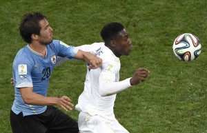 Uruguay’s midfielder Alvaro Gonzalez (left) vies with England’s forward Daniel Sturridge during a Group D football match between Uruguay and England at the Corinthians Arena in Sao Paulo during the 2014 FIFA World Cup. AFP PHOTO