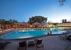 Besides the sea, guests can also experience the beautiful lagoon-shaped pools