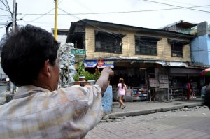  Palparan hid at the second floor of this old wooden house along Teresa Street in Sta Mesa, Manila. PHOTO BY EDWIN MULI 