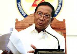  Vice President Jejomar Binay tells reporters on wednesday that he and his family are being targeted by groups out to derail his presidential ambition. Photo By Rene h. Dilan 