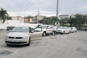 Participating Eco Fun Run vehicles line up at the Shell gas station along C5 Road while waiting to top up with Shell V-Power Nitro+ Diesel fuel.