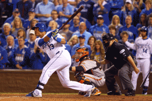 PEREZ’S POWER Salvador Perez No.13 of the Kansas City Royals hits an RBI double in the sixth inning against the San Francisco Giants during Game Two of the 2014 World Series at Kauffman Stadium in Kansas City, Missouri. AFP PHOTO