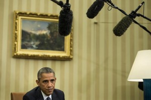 US President Barack Obama makes a statement to the press after a meeting at the Oval Office of the White House, in Washington, DC, on October 16, 2014 AFP - BRENDAN SMIALOWSKI