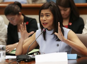 NO ANOMALY  Darlene Berberabe, President and CEO of Pag-IBIG Fund, testifies before the Senate blue ribbon committee. The Pag-IBIG chief denied claims that the award of a P193 million security service contract was anomalous.  PHOTO BY RENE H. DILAN 