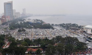 This general view shows millions of faithful attending a mass held by Pope Francis Rizal Park in Manila on Sunday. AFP Photo