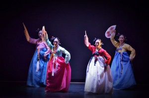  Traditional dances from Culture Arts Council of Korea 