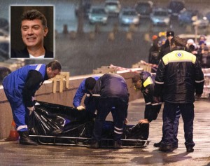 VICIOUS MURDER Medics lift the body of russian opposition leader Boris nemtsov, covered with plastic, on moskvoretsky bridge near st. Basil cathedral in central moscow on February 28, 2015. nemtsov (inset) was a fierce critic of President Boris yeltsin. AFP PHOTO