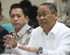 Bureau of Corrections Director Franklin Bucayu (right) PHOTO BY RENE H. DILAN