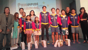 PERTH BOUND  Philippine Swimming League President Susan Papa, Secretary General Maria Susan Benasa, Filipino community in Australia’s George Embido and Carmela Embido, and Finis-Philippines representatives Vince Garcia and Ita Garcia pose with the swimmers seeing action in the 2015 Indian Ocean All-Star Challenge on April 1 to 8 in Perth, Australia. CONTRIBUTED PHOTO