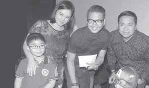 Before the May-Pac pay-per-view parties, it was all about the Avengers: The Age of Ultron screenings everywhere, such as this one organized by PLDT Home’s Disney on Telpad service, which saw TMT Lifestyle and Entertainment Editor Tessa Mauricio-Arriola and her best-costumed sons Greggy and Rai (rightmost). Welcoming them were the screening’s gracious osts PLDT vice president and head for Home Voice Solutions Patrick Tang (center) and vice president and head of Home Marketing Gary Dujali at the Shangri-La Cineplex. 