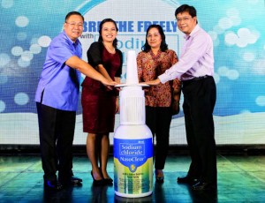 all for respiratory wellness: Eduardo Ignacio (marketing director, uaP), dr. Lourdes Enecilla (fellow, Philippine Society of Otolaryngology-Head and neck Srugery, Eva Ocfemia, Phd (assistant director, dEnR), and Larry Salazar (division vice president and general manager, uaP) 