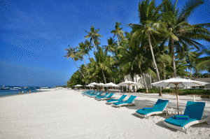 On Panglao Island sprawls the one and half kilometer Alona Beach, which has been dubbed as ‘Little Boracay’