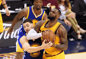 CAN’T TOUCH THIS  CLEVELAND: LeBron James no.23 of the Cleveland Cavaliers drives against Klay Thompson no.11 of the Golden State Warriors in the fourth quarter during Game Three of the 2015 NBA finals at Quicken Loans Arena on Wednesday in Cleveland, Ohio. AFP PHOTO