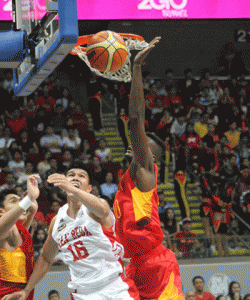 Mapua big man Allwell Oraeme No. 10 blocks a shot by San Beda’s Micole Solera No. 16 in the opening game of the 91st National Collegiate Athletic Association basketball tournament at the Mall of Asia Arena in Pasay City on Saturday. PHOTO BY MELYN ACOSTA