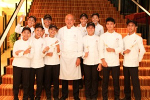  chef cheong yan See (middle), culinary head of enderun colleges, awarded each scholar with a certificate of culinary arts from alain ducasse education in France