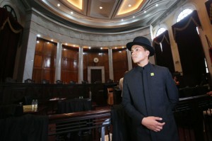 DAY IN COURT  A member of the Order of the Knights of Rizal enters the session hall of the Supreme Court wearing a coat and a derby hat – similar to what national hero Jose Rizal wore when he was executed in 1896.  PHOTO BY RENE H. DILAN