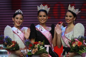 Leren Mae Bautista of Laguna (middle) was crowned Mutya ng Pilipinas-Asia Pacific International 2015 flanked by Mutya ng Pilpinas-Overseas Communities Nina Josie Robertson from Australia (left) and Mutya ng Pilipinas Tourism International Janela Joy Cuaton from Doha, Qatar (right) CONTRIBUTED PHOTO