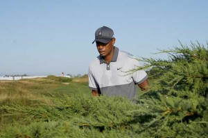 FALTERING TIGER Tiger Woods of the United States walks to the second hole during a practice round prior to the 2015 PGA Championship at Whistling Straits on Wednesday in Sheboygan, Wisconsin. AFP PHOTO