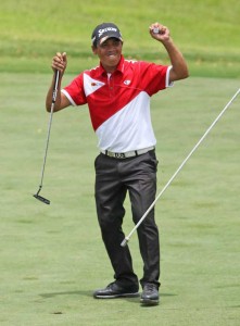 Jay Bayron reacts after holing out to secure a two-shot victory over Tony Lascuna in the ICTSI Summit Point Classic. CONTRIBUTED PHOTO