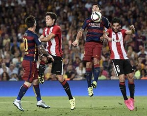 Barcelona’s Uruguayan forward Luis Suarez (2nd right) vies with Athletic Bilbao’s defender Eneko Boveda (right) during the Spanish Supercup second-leg football match FC Barcelona versus Athletic club Bilbao at the Camp Nou Stadium in Barcelona. AFP PHOTO