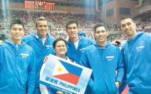 (From left) Gilas Pilipinas members JC Intal, Asi Taulava, Troy Rosario, Dondon Hontiveros and Sonny Thoss. PHOTO FROM TAULAVA’S INSTAGRAM ACCOUNT