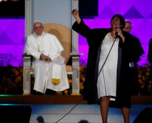 AMAZING GRACE  Pope Francis listens as singer Aretha Franklin performs on stage during the Festival of Families on Saturday (Sunday in the Philippines). AFP PHOTO